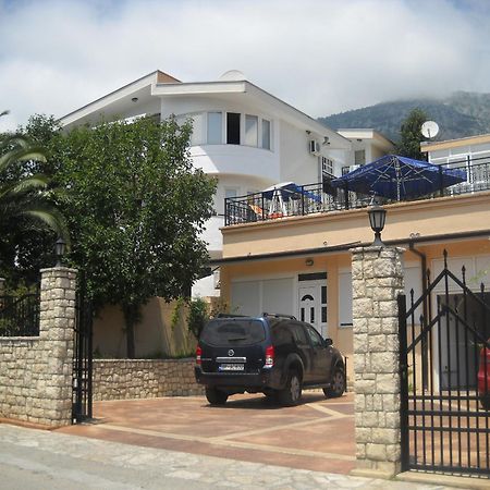 Apartments Nensy Bar Luaran gambar